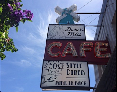 You’ll Absolutely Love This 50s Themed Diner In Oregon