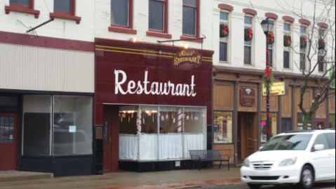 This Indiana Diner In The Middle Of Nowhere Is Downright Delicious