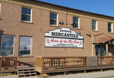 This Sugary-Sweet Ice Cream Shop In Wyoming Serves Enormous Portions You’ll Love