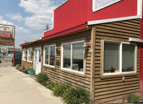 The Burgers At This Montana Restaurant Are So Gigantic They Fall Off The Plate