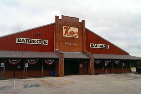 There's A Small Town In Texas Known For Its Truly Epic BBQ