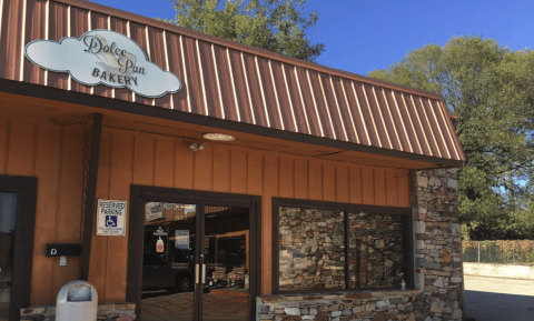 The One-Of-A-Kind Bakery In Alabama That Will Make Your Taste Buds Explode