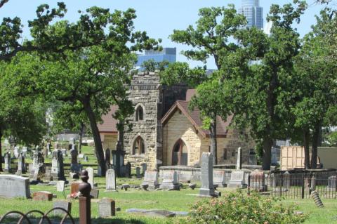 A Trip Through Austin's Oldest Cemetery Will Give You A Taste Of The Past