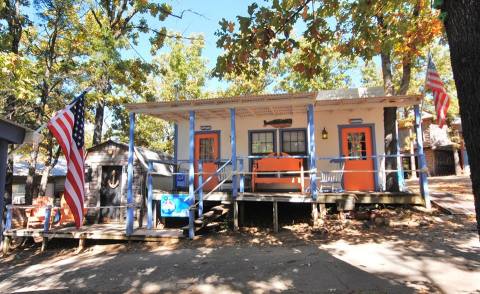 These Adorable Cottages In Texas Are Basically Their Own Little City