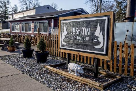 7 Mouthwatering Restaurants In Cincinnati Where You Can Smell The BBQ From A Mile Away