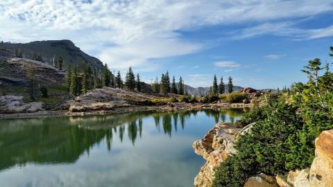 The Clearest Lake In Utah Is Almost Too Beautiful To Be Real