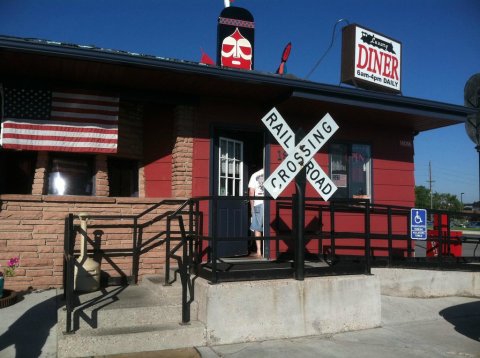 The Trolley Restaurant In Wyoming You'll Want To Visit Time And Time Again