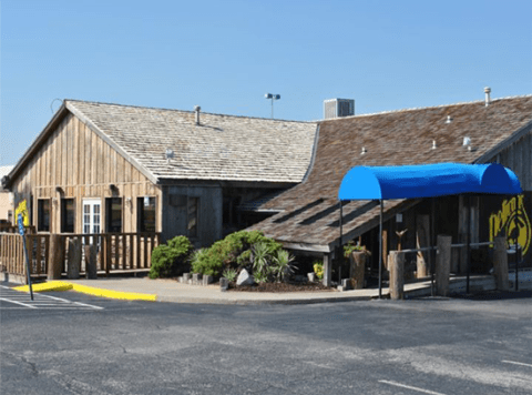 This Mouthwatering Seafood Restaurant Should Be On Every Oklahoman's List