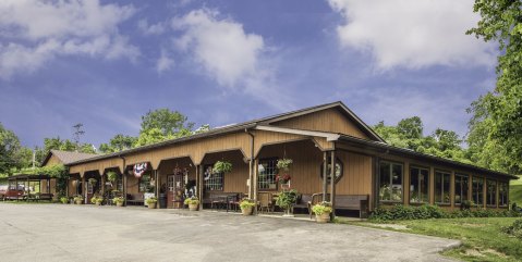 You'll Have Loads Of Fun At This Dairy Farm Near Pittsburgh With Incredible Ice Cream