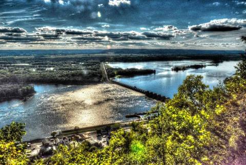 The Breathtaking Overlook In Wisconsin That Lets You See For Miles And Miles