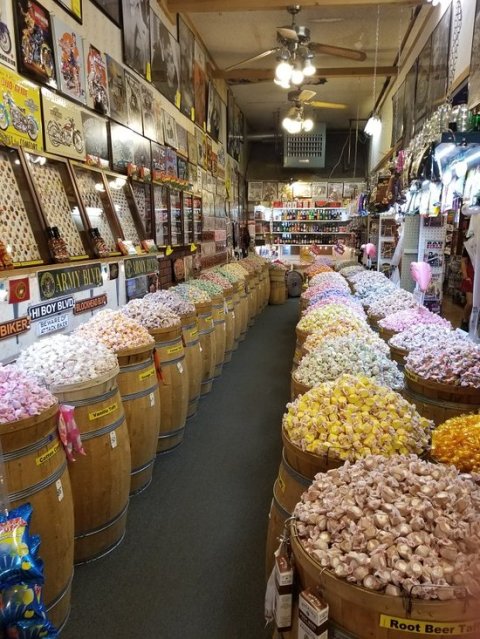 This Gigantic Candy Shop In Nevada Will Take You Back To Your Childhood Days