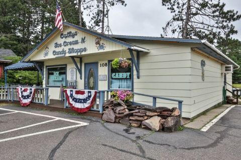 11 Small-Town Ice Cream Shops In Wisconsin That Are Perfect For A Summer Day