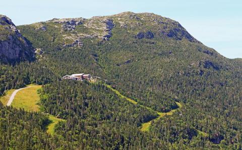 The Incredible Cliffside Restaurant In Vermont That Will Make Your Stomach Drop