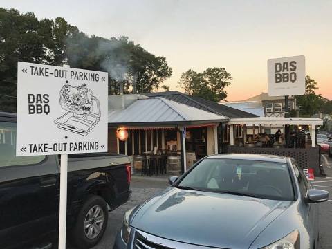 The Counter-Service BBQ Joint In Georgia That Serves A Platter Of Food That’ll Blow You Away