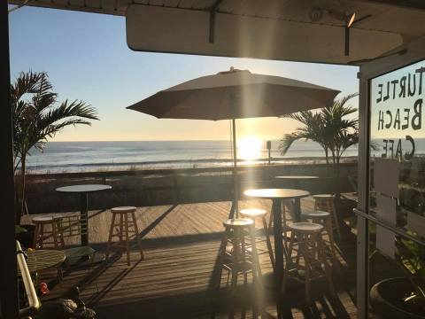 Everyone Must Visit This Iconic Boardwalk Cafe In Delaware Before Summer Is Over