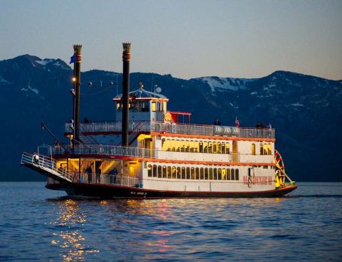 Spend A Perfect Day On This Old-Fashioned Paddle Boat Cruise In Nevada