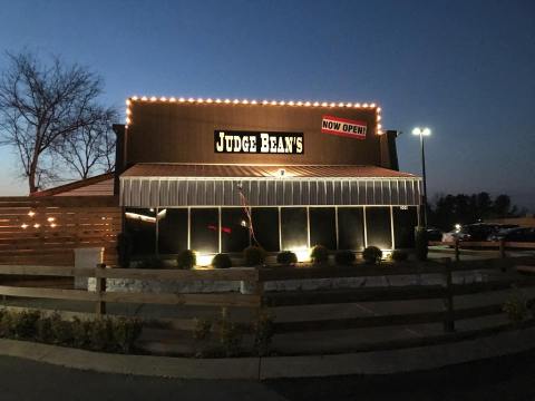 The BBQ At This Unassuming Nashville Eatery Is Melt In Your Mouth Good