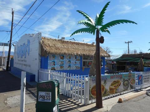 This Seafood Shack In New Mexico Might Not Look Like Much, But Their Food Is Amazing