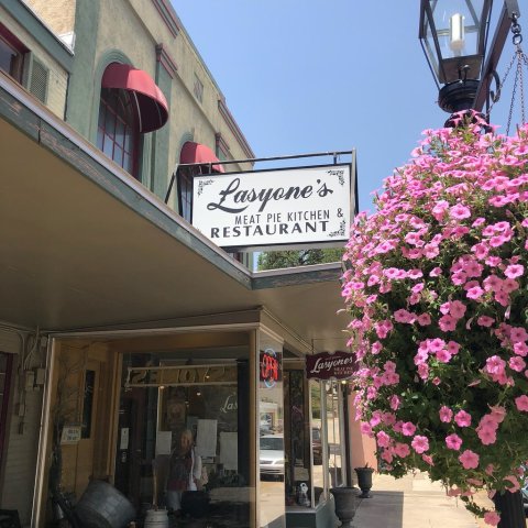 People Travel From All Over For the Meat Pies At This Iconic Restaurant In Louisiana