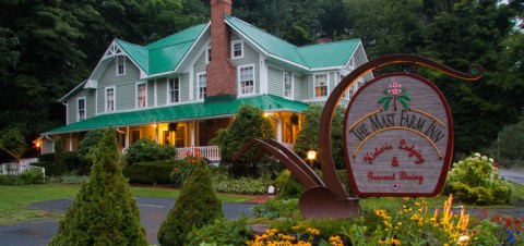 This Historic North Carolina Farmhouse And Inn Has Been Welcoming Guests Since The 1800s