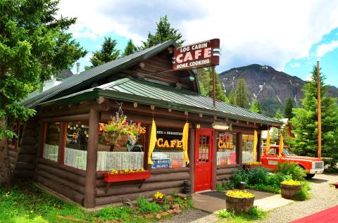 The Remote Cabin Restaurant In Montana That Serves Up The Most Delicious Food