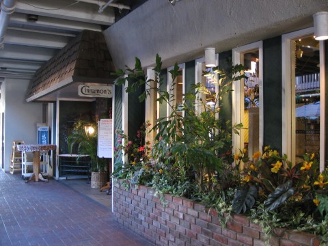 Visit This Charming Eatery In Hawaii If Breakfast Is Your Favorite Meal Of The Day