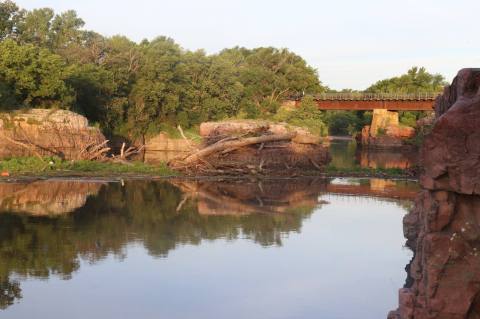 The Underrated River Trail In South Dakota You'll Want To Hike Over And Over Again