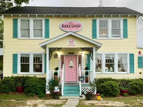 This Mississippi Bakeshop With A Million Milkshake Flavors Is A Must Visit