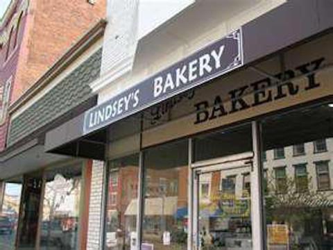 The World's Best Pumpkin Donuts Are Made Daily Inside This Humble Little Ohio Bakery