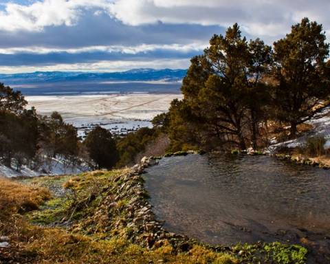 You Will Want To Take A Soak In This Natural Colorado Infinity Pool