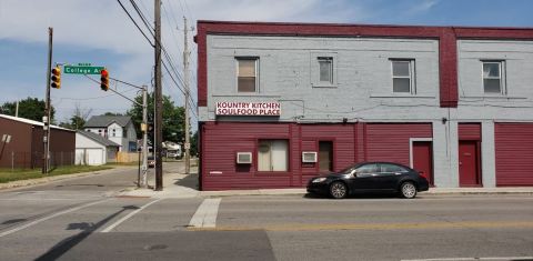 These 10 Soul Food Restaurants Prove That Indiana Is The South Of The North