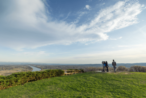 The Breathtaking Overlook In Massachusetts That Lets You See For Miles And Miles