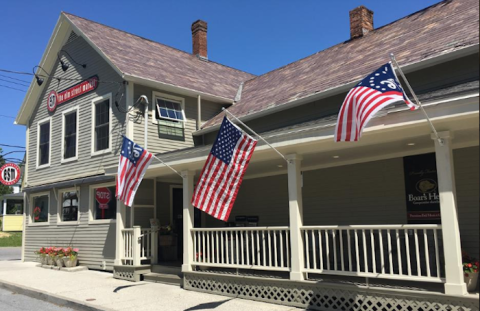 You'll Never Forgive Yourself If You Don't Try This Incredible Sandwich Shop In Vermont