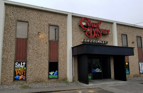 This Chocolate Waterfall In Oregon Is Like Something Out Of Willy Wonka And The Chocolate Factory