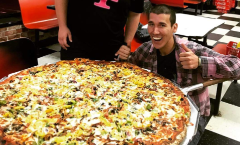 The Pizza At This Delicious Maryland Eatery Is Bigger Than The Table