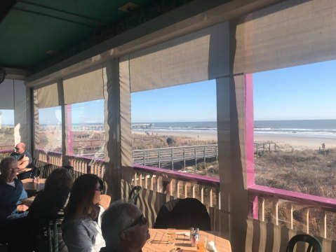 This Mouthwatering 2-Story Restaurant In South Carolina Is As Unique As They Come