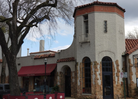 People Drive From All Over For The Coconut Cake At This Charming Alabama Restaurant