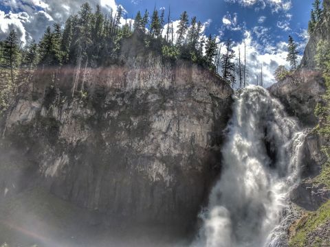 The Canyon Waterfall Hike In Wyoming That Will Overwhelm You With Natural Beauty