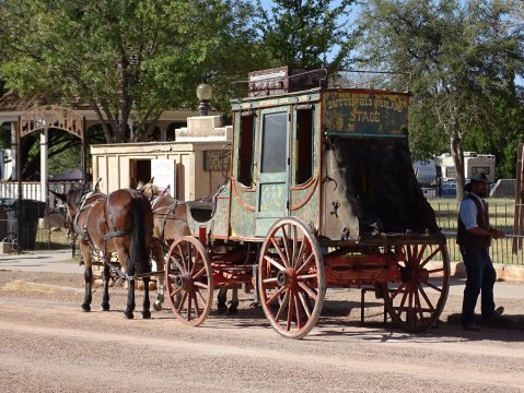 The Tiny Arizona Ghost Town That's Hiding An Unexpected Secret