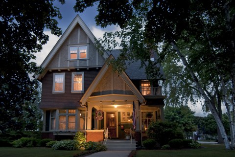 11 Historic Wisconsin Bed And Breakfasts In Wisconsin That Are Thoroughly Charming