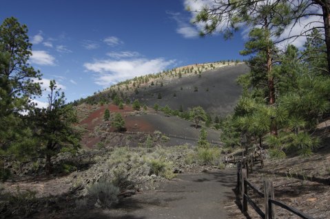 Hike Over A Bed Of Volcano Cinders On This Amazing Arizona Trail