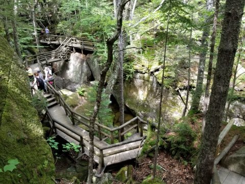 The Underrated Natural Wonder Every New Hampshirite Should See At Least Once