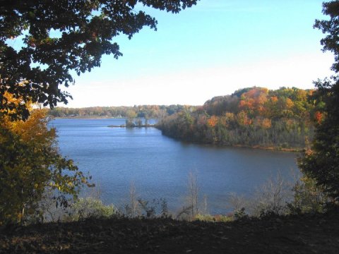 Spend A Fall Day On This Overlooked Michigan Lake To Get Away From It All