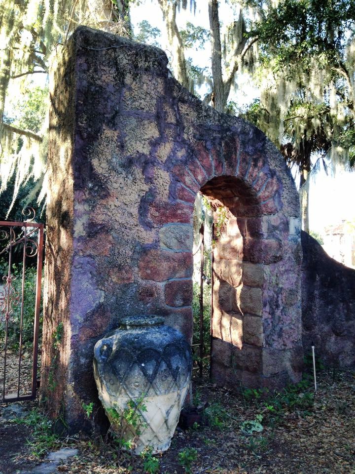 Abandoned Mansions in Florida