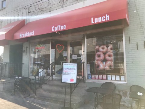 There’s Always A Line Out The Door At This Teeny Tiny Café & Bakery In Pennsylvania