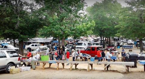 You Could Spend Hours At This Giant Outdoor Marketplace In Georgia