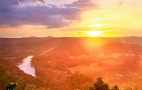 The Breathtaking Overlook In Arkansas That Lets You See For Miles And Miles