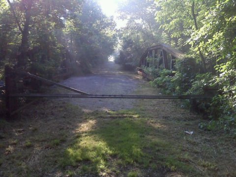 The Legend Of Ohio's Screaming Bridge Will Make Your Hair Stand On End