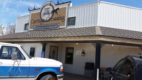 The World’s Freshest Cinnamon Rolls Are Tucked Away Inside This Hidden Kansas Restaurant