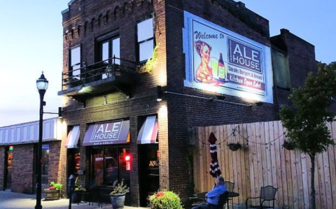 The Burgers At This West Virginia Restaurant Are So Gigantic They Fall Off The Plate